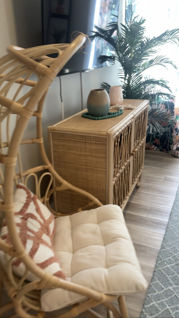 beach-inspired-rataan-living-room-set-in-gloucester-airbnb