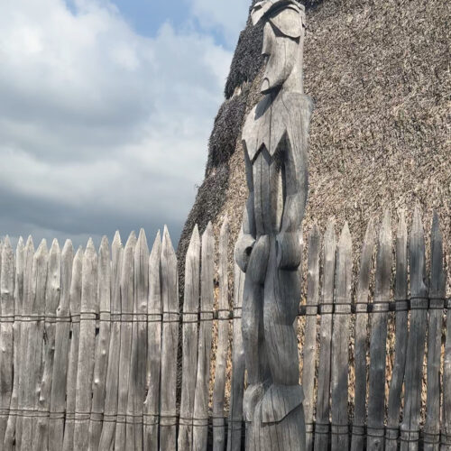 An ancient Hawaiian carving at Pu'uhonua O Honaunau